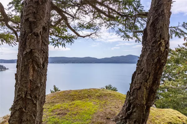 103 Farrow Rd, Saturna Island, BC V0N 2Y0