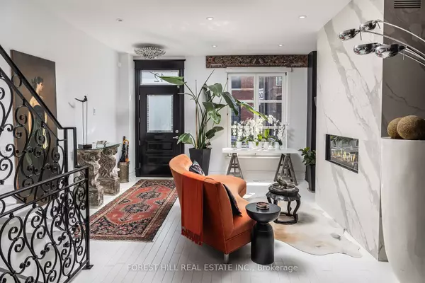 42 Berryman ST, Toronto C02, ON M5R 1M6