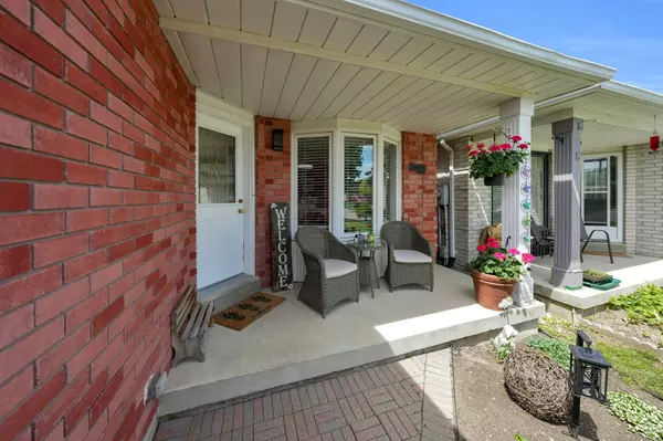 New Tecumseth, ON L9R 1P5,83 Gray AVE