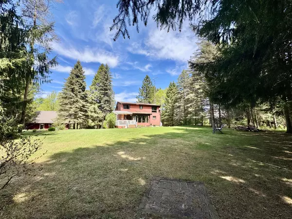 Mulmur, ON L9V 3H2,8 Pine River CRES
