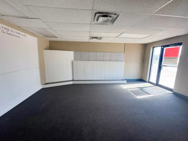 London South, ON N6E 1P5,1064 Hargrieve RD #Unit C1