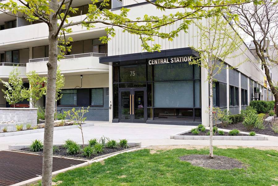 75 Huntley ST, Toronto C08, ON M4W 3J6