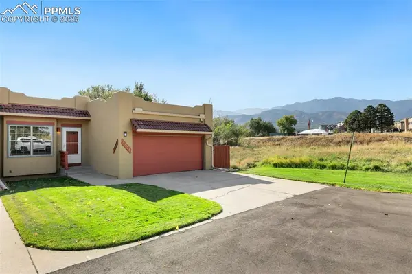 1334 E Parkway DR, Colorado Springs, CO 80905