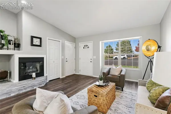 1334 E Parkway DR, Colorado Springs, CO 80905