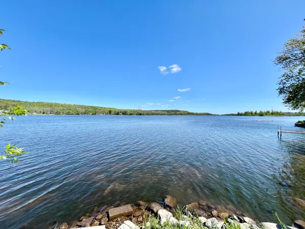 29 Prior LN, Quinte West, ON K0K 2C0