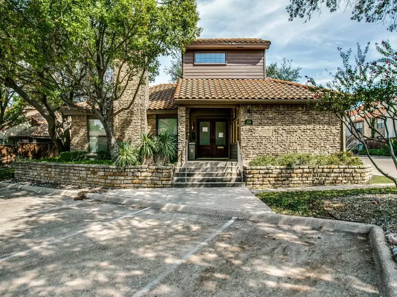 333 Melrose Drive #22B, Richardson, TX 75080