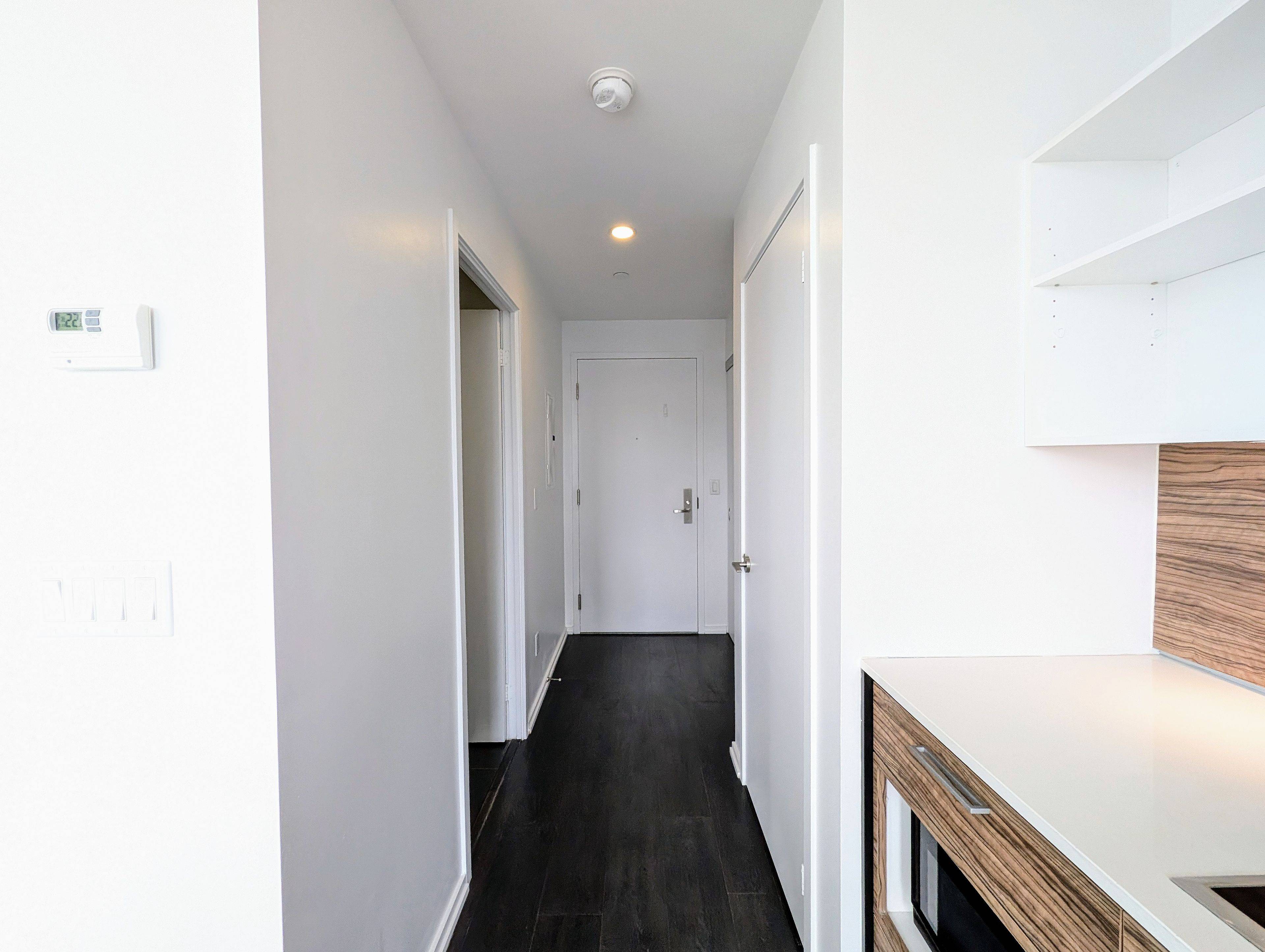 Toronto C01, ON M4Y 0A5,75 St Nicholas ST #2403