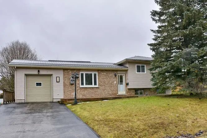 Grey Highlands, ON N0C 1H0,7 BRAKENBURY ST W