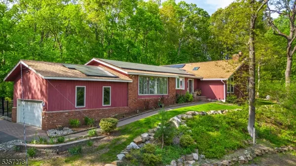 Chester Twp., NJ 07836,8 Reger Rd