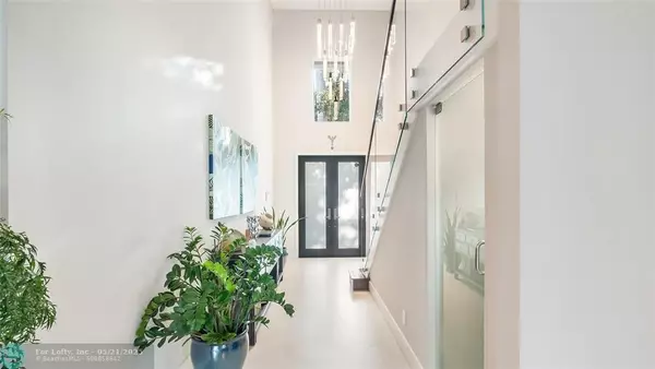 Weston, FL 33327,1308 Chenille Cir