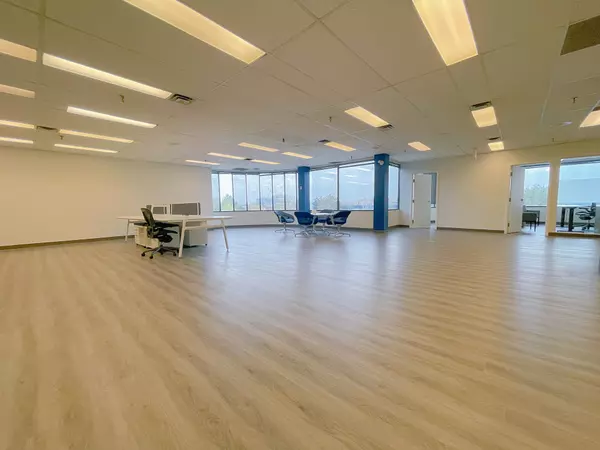 Mississauga, ON L4Z 3K7,160 Traders BLVD E #205