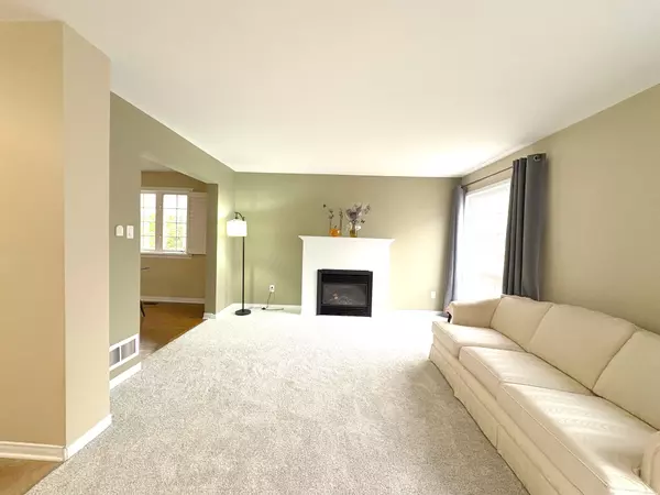 Barrhaven, ON K2J 0P6,550 Ashbourne Cres CRES