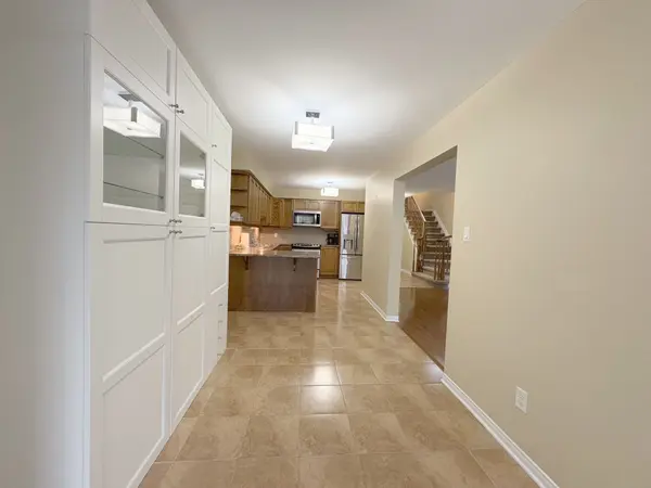 Barrhaven, ON K2J 0P6,550 Ashbourne Cres CRES