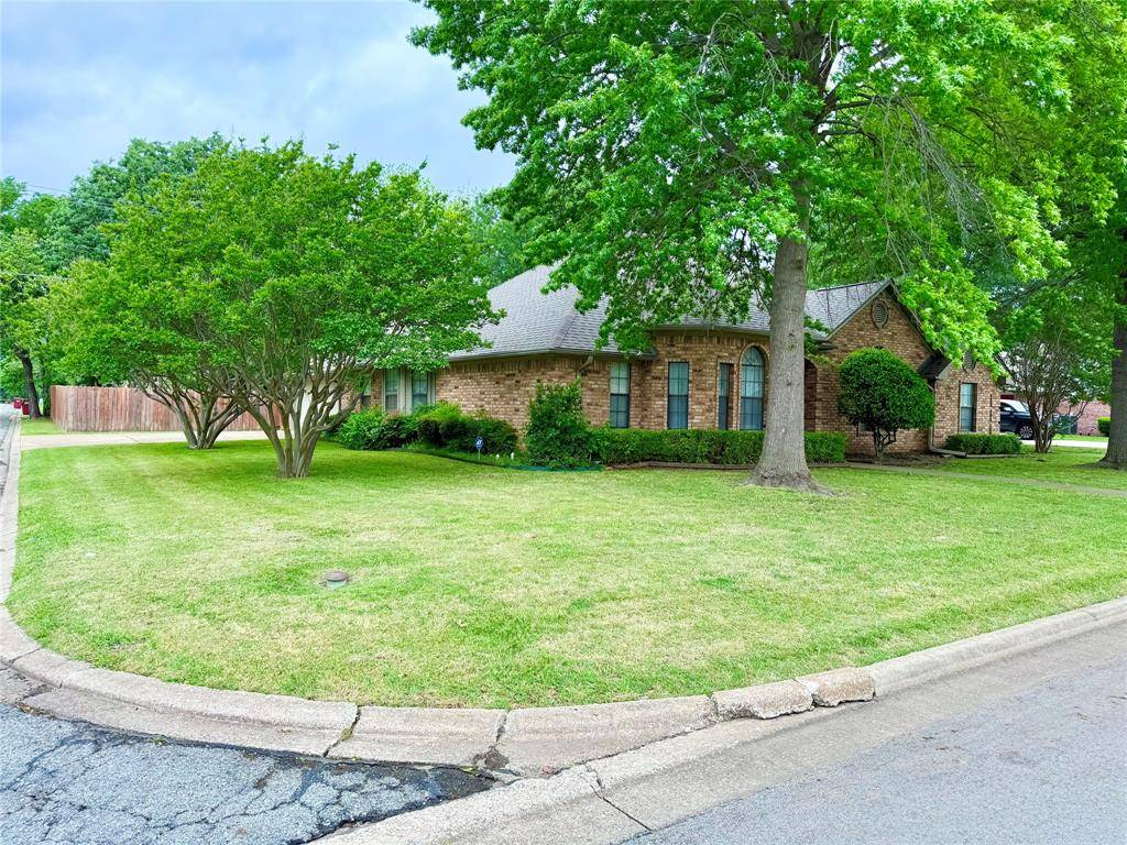 Bonham, TX 75418,2103 Pecan Street