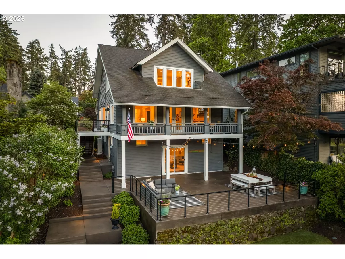 Lake Oswego, OR 97035,4047 WESTBAY RD