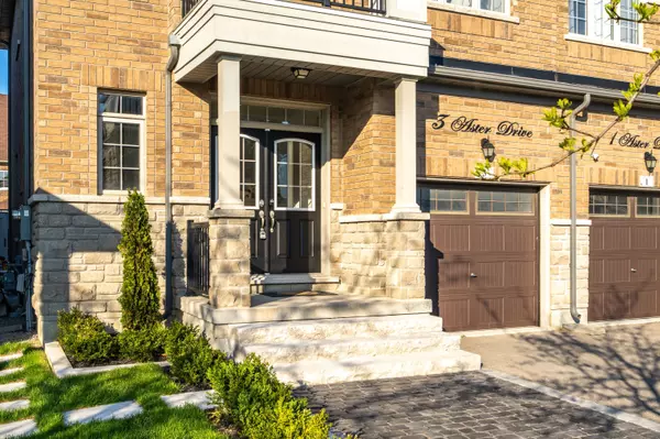 Vaughan, ON L4H 4H8,3 Aster DR