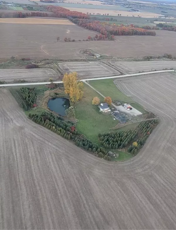 Clearview, ON L0M 1G0,7149 21 22 Nottawasaga Side RD