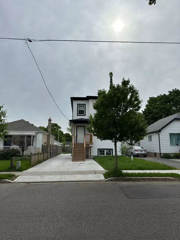 London East, ON N5Z 2T1,263 Sanders ST
