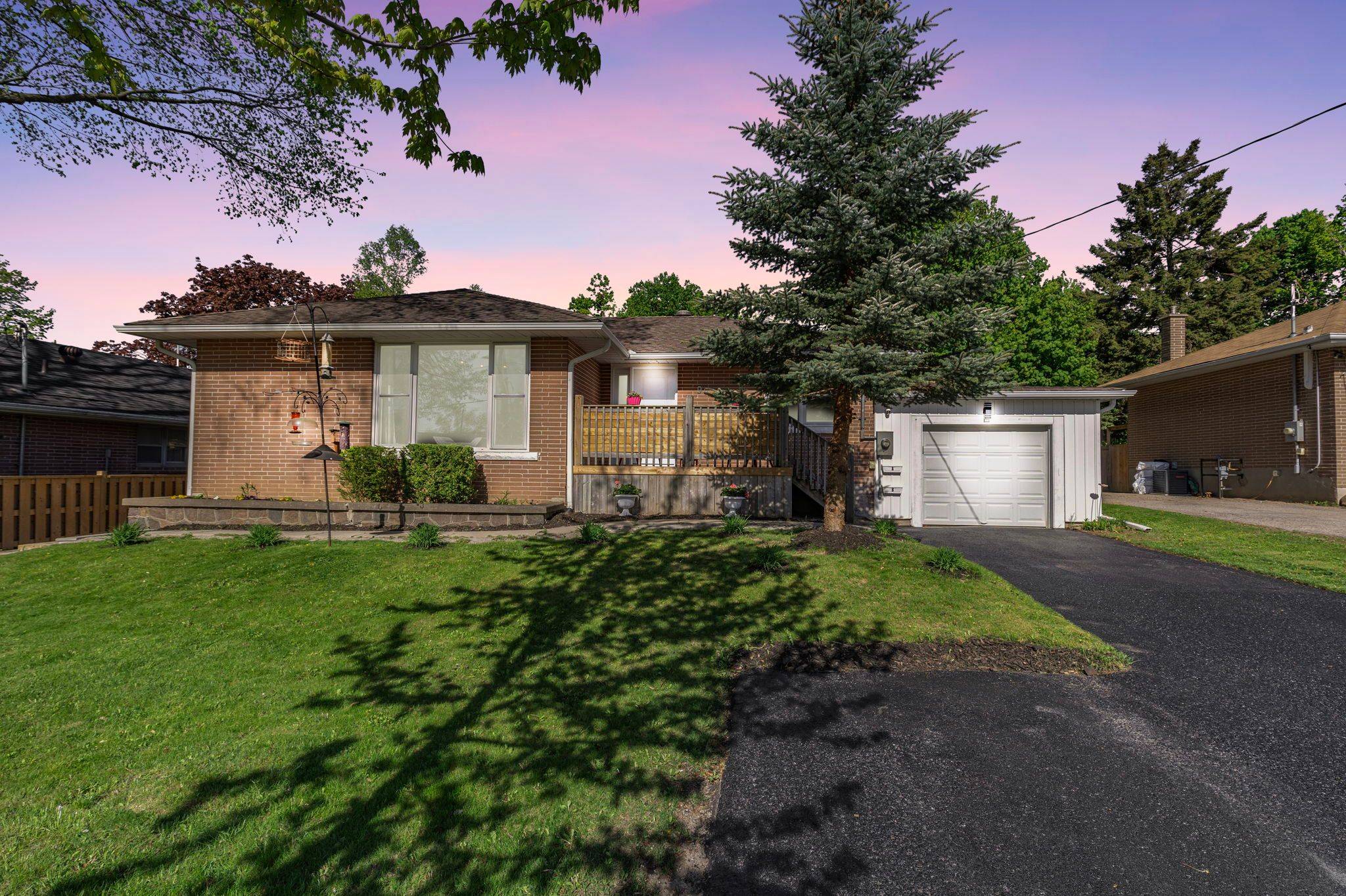 90 Johnson ST, Barrie, ON L4M 4R3