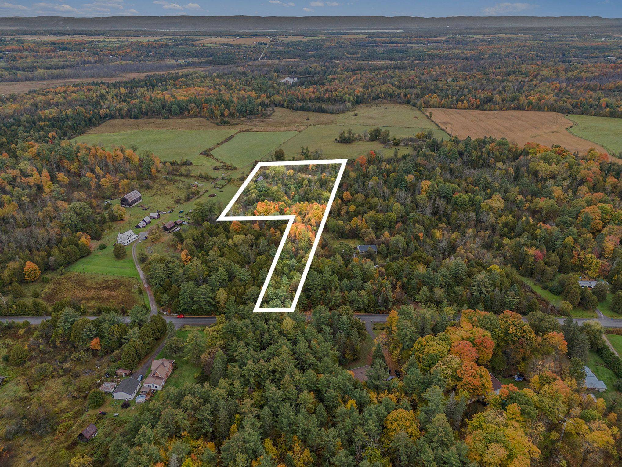 Carp - Dunrobin - Huntley - Fitzroy And Area, ON K0A 2H0,00 Limestone RD