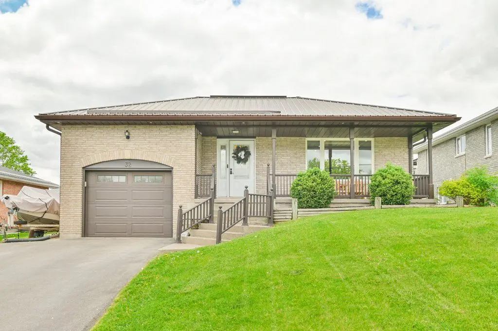 Stirling-rawdon, ON K0K 3E0,32 Tanner DR