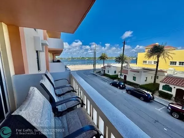 Hollywood, FL 33019,801 S Ocean Dr #303