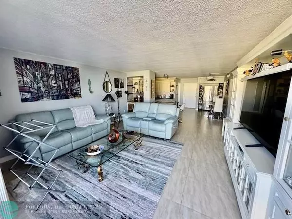Hollywood, FL 33019,801 S Ocean Dr #303