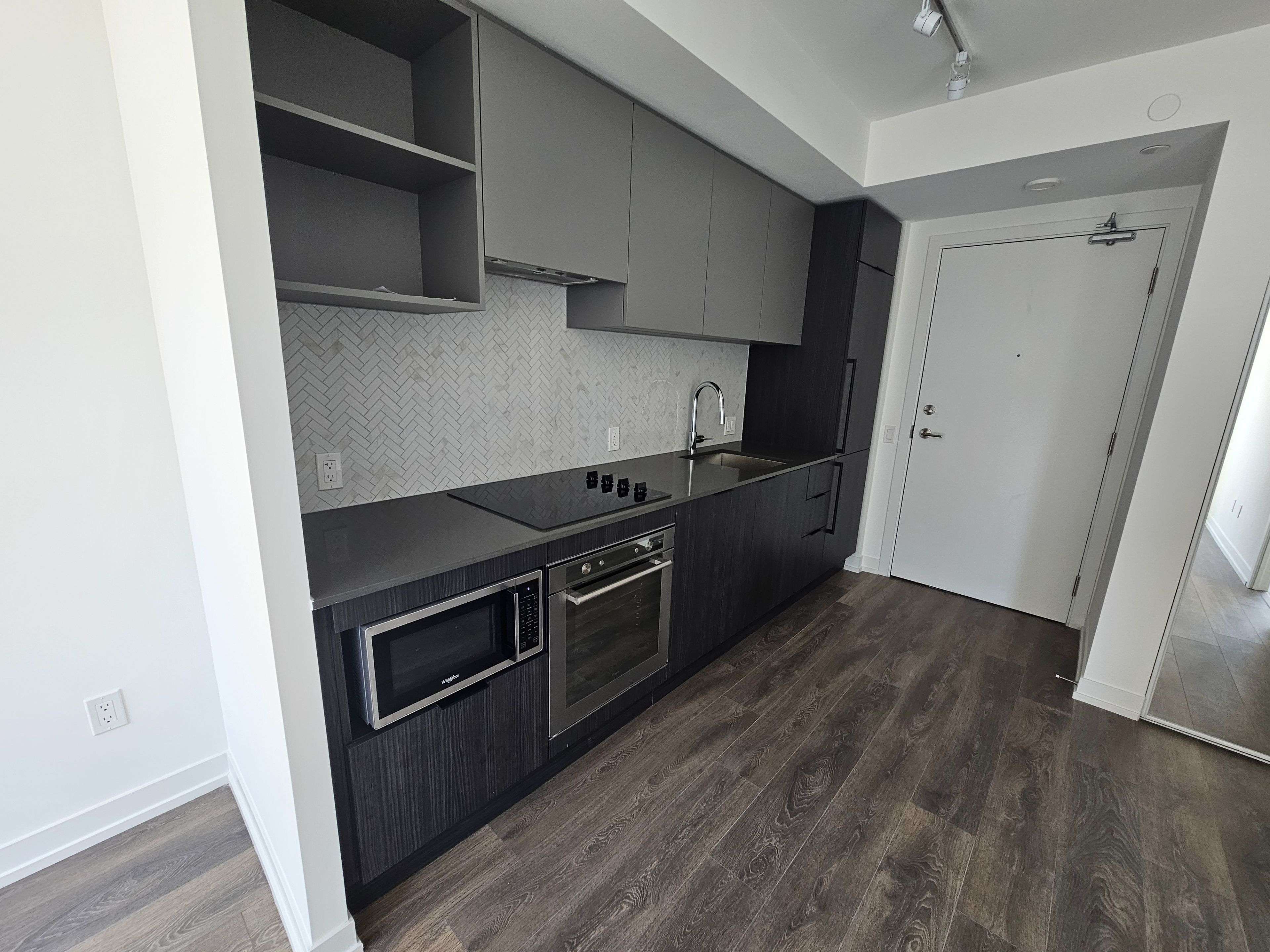 Toronto C08, ON M5B 0C5,82 Dalhousie ST #2705