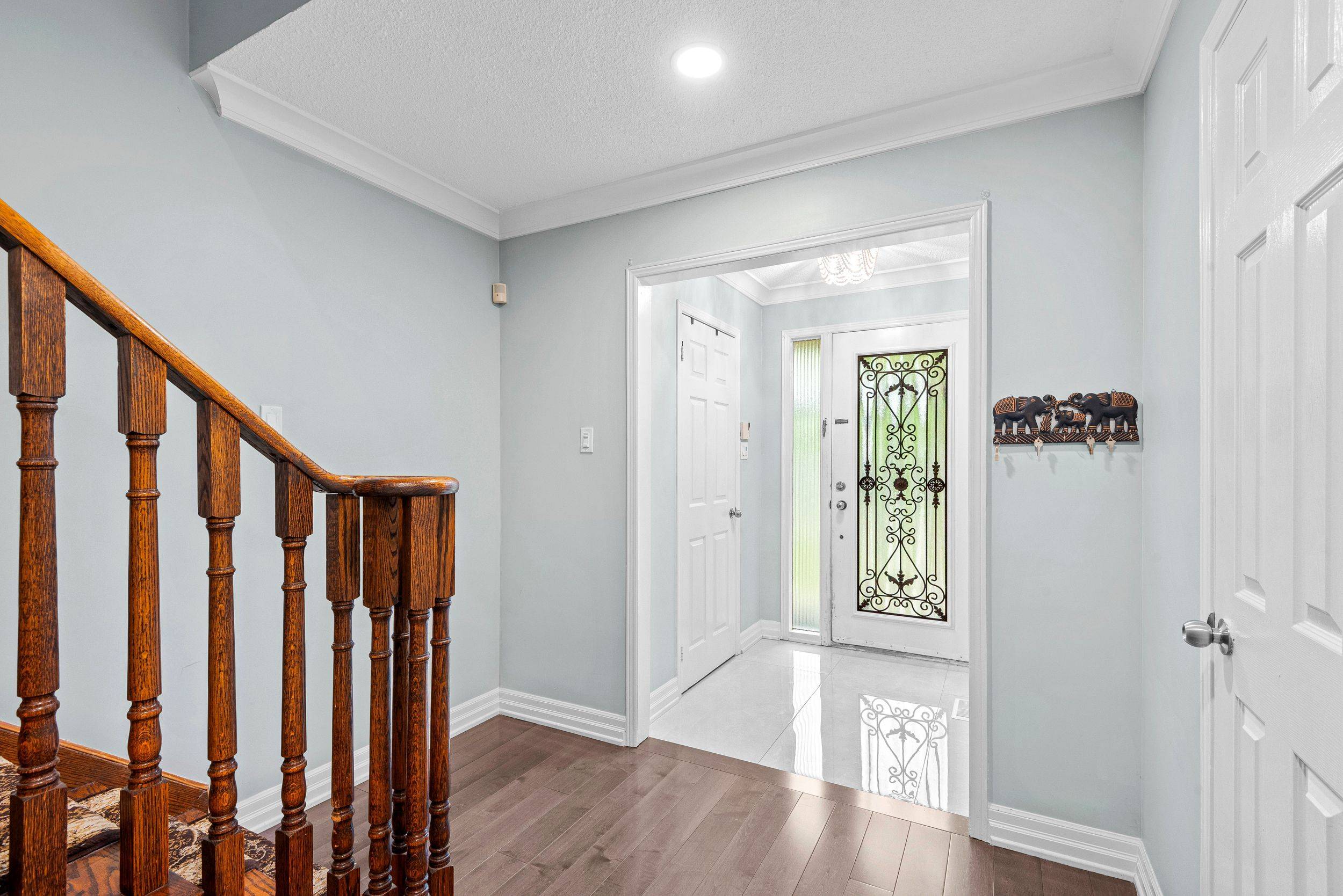 Pickering, ON L1X 1X7,1649 Beaton WAY