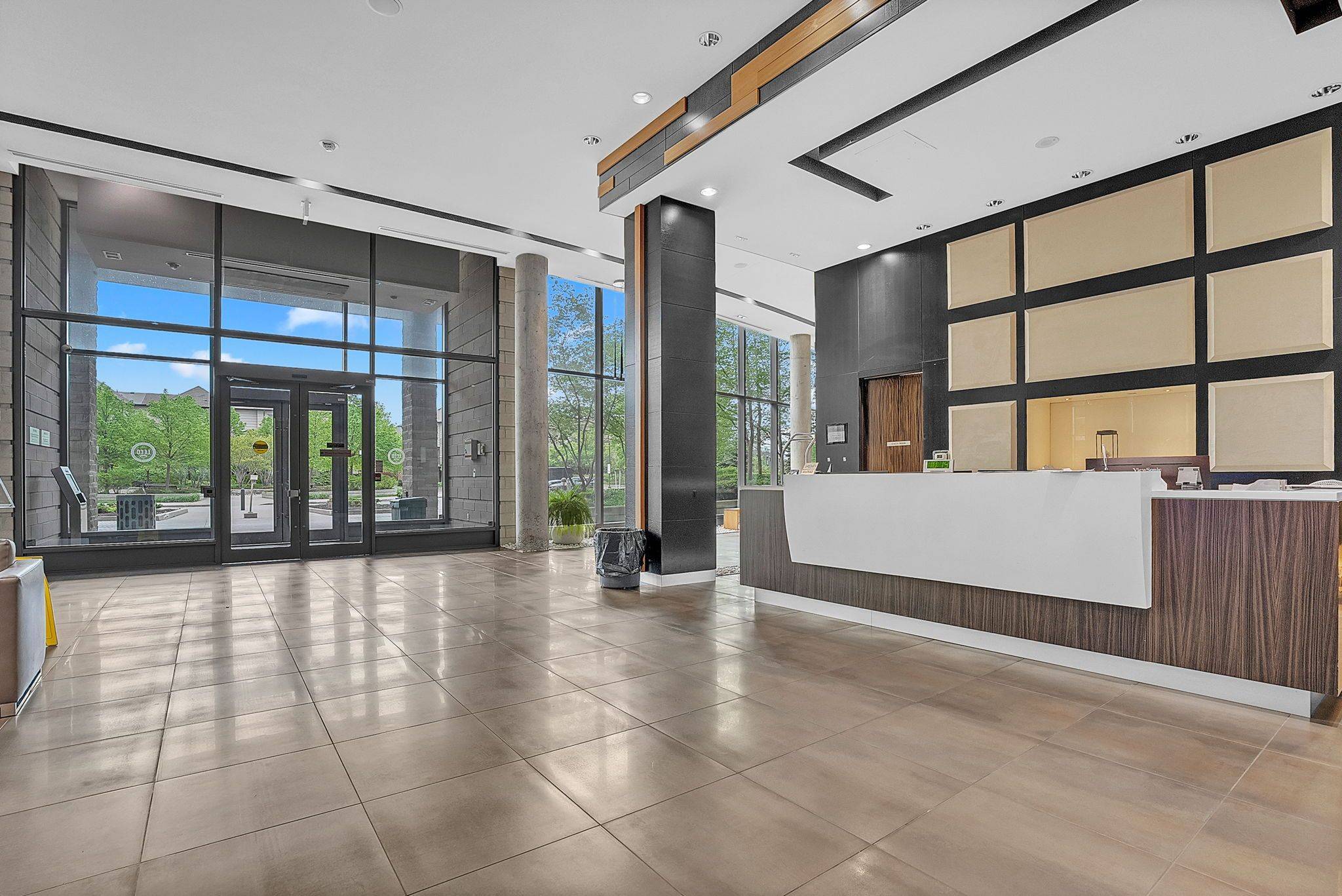 Markham, ON L3T 0B5,273 South Park RD #210