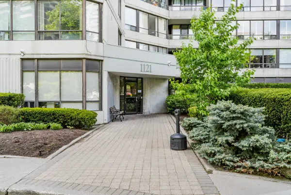 1121 Steeles AVE W #PH205, Toronto C07, ON M2R 3W7