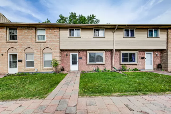 Kitchener, ON N2A 2P1,293 Fairway RD N #37