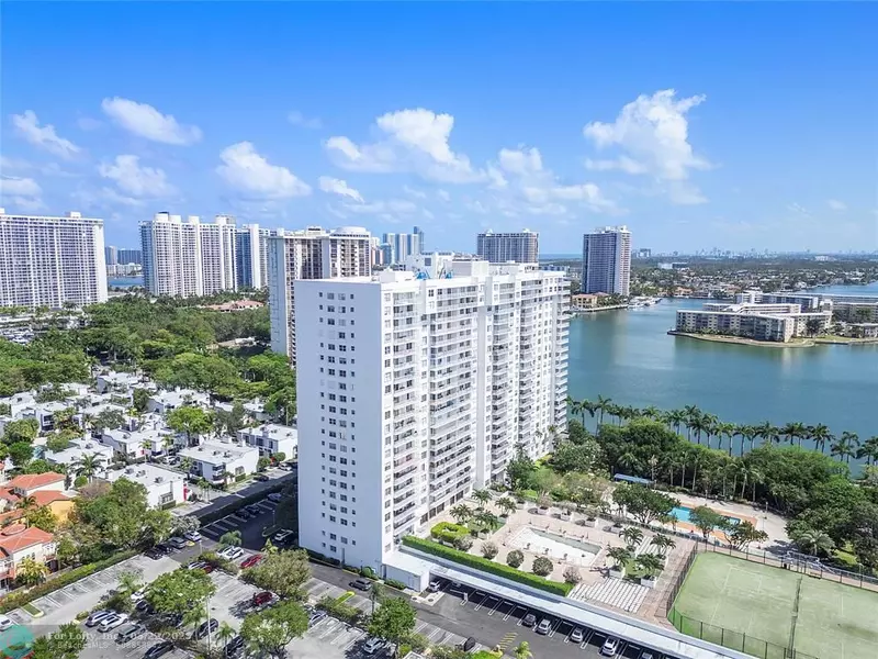 2851 NE 183rd St #1004e, North Miami Beach, FL 33160