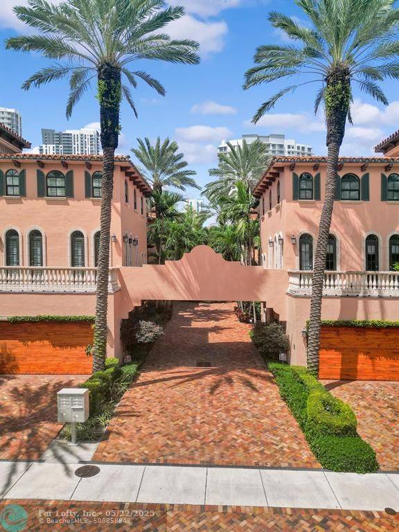 Fort Lauderdale, FL 33301,31 SE 10th Ave