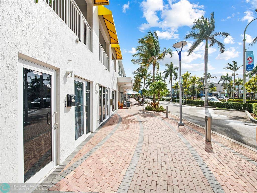 Lauderdale By The Sea, FL 33308,239 E Commercial Blvd  #102