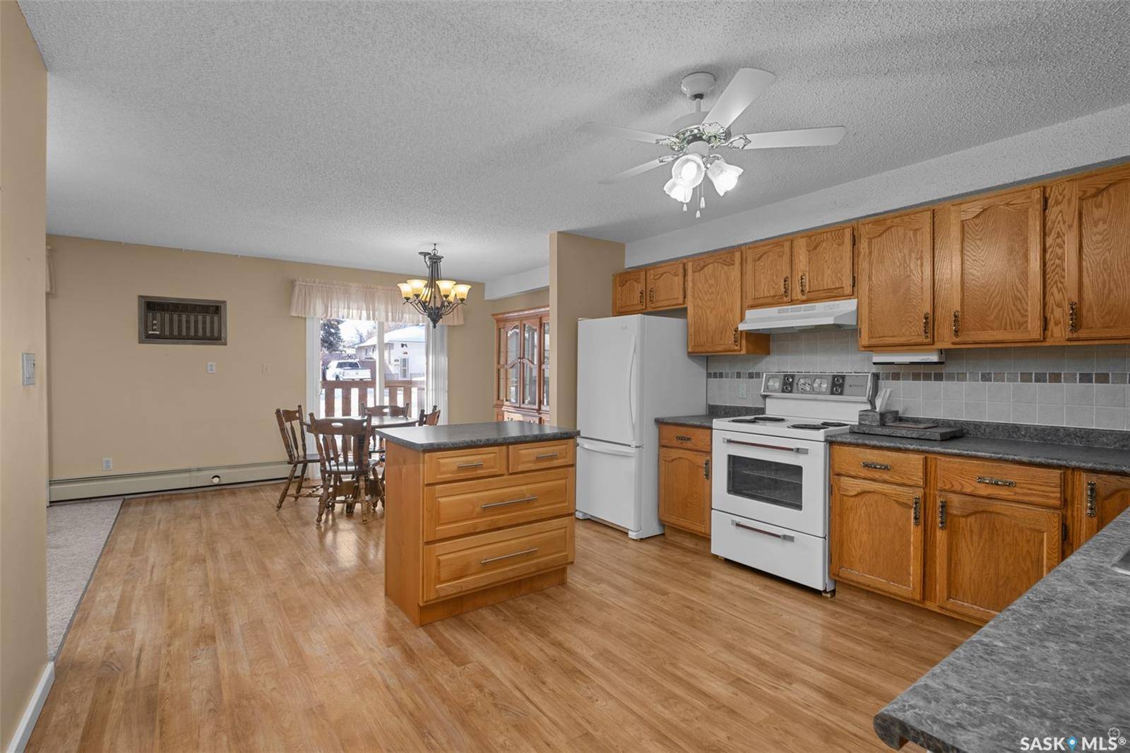 Prince Albert, SK S6V 1V6,42 27th STREET E #105