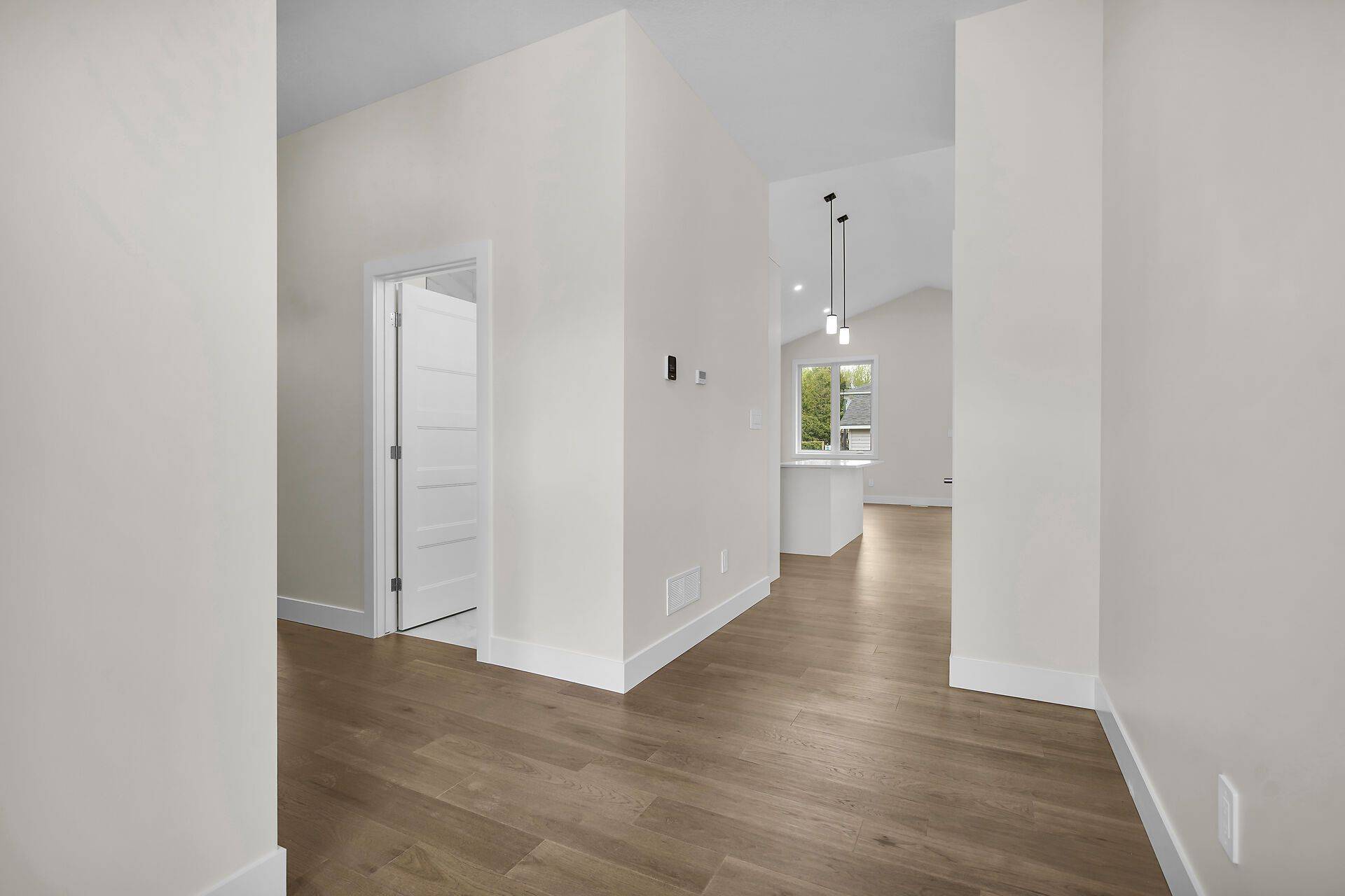 Lucan Biddulph, ON N0M 1V0,7966 Fallon DR #10