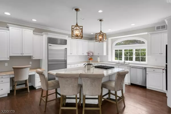 Bernards Twp., NJ 07920,10 Wolf Ln