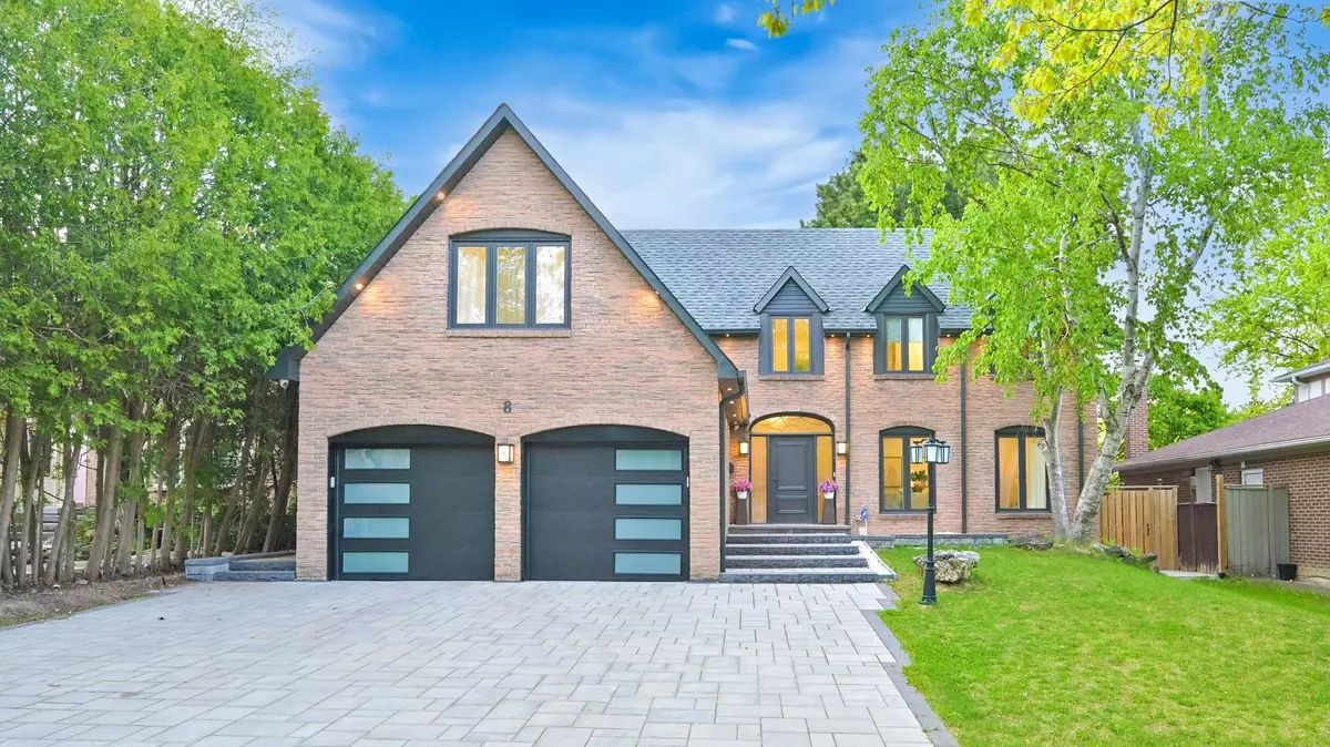 Markham, ON L3R 2X2,8 Briarwood RD