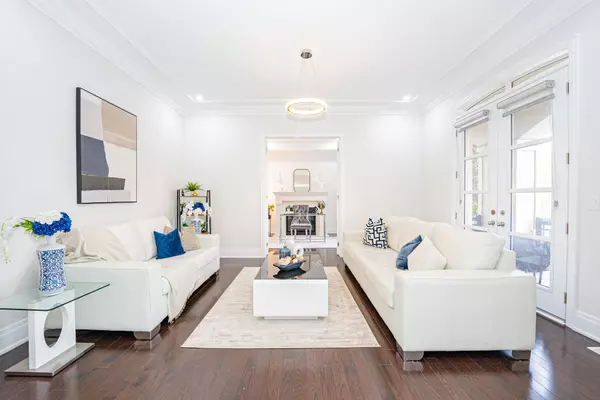 Vaughan, ON L4L 3S9,95 Sarracini CRES
