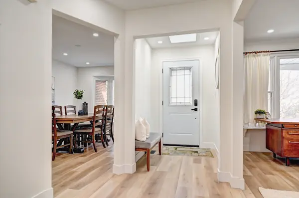 383 Stillmeadow CIR, Waterloo, ON N2L 5M1