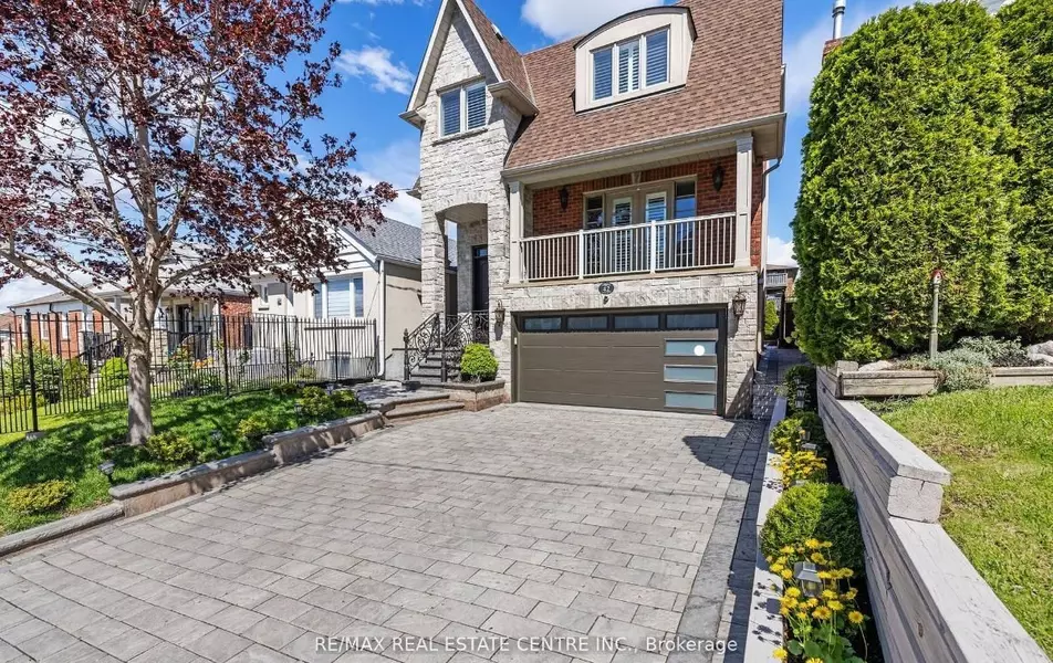 42 Ypres RD #Bsmt, Toronto W03, ON M6M 1N9