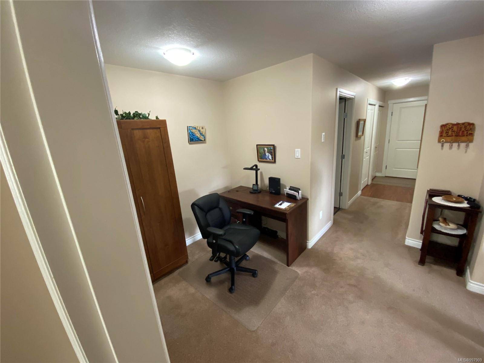 Duncan, BC V9L 2L7,650 Dobson Rd #206
