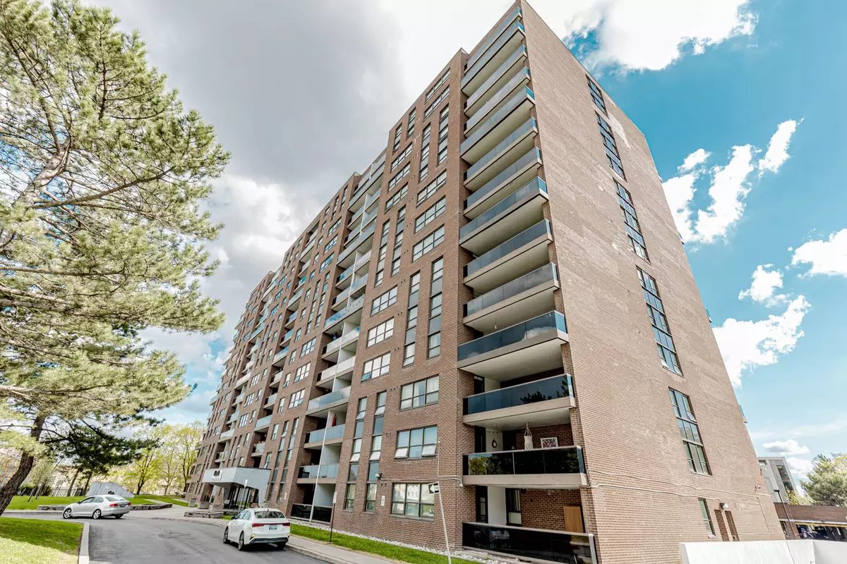 Brampton, ON L6T 4B6,4 Lisa ST #404