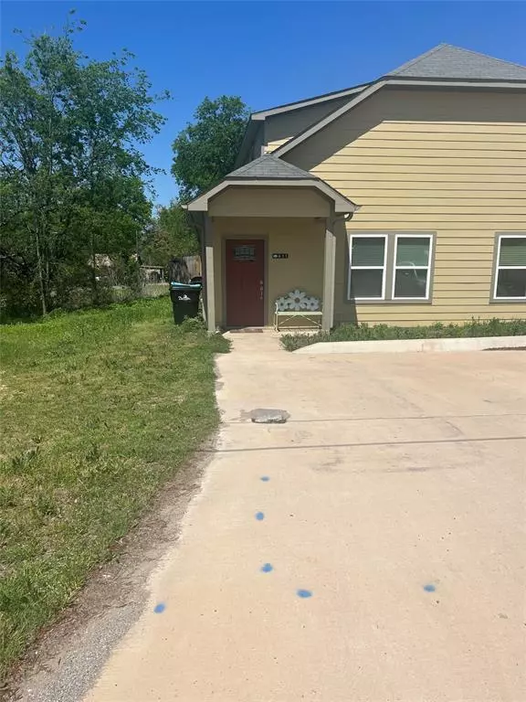 Denison, TX 75021,411 E Elm Street