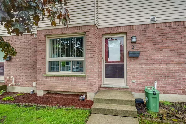 London South, ON N6C 5W3,75 ANSONDALE RD #21