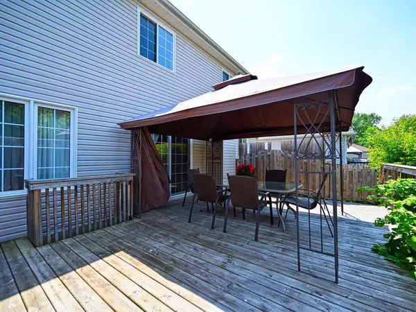 Brockville, ON K6V 7M5,16 REGENCY PL