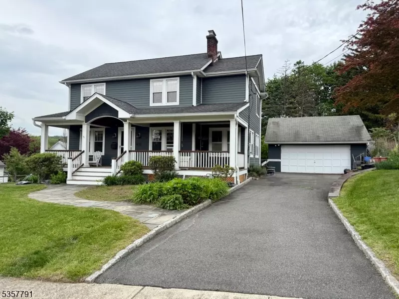 33 Chestnut St, Boonton Town, NJ 07005