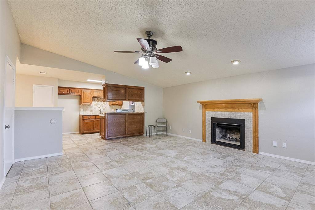 Arlington, TX 76017,5301 Carpenter Drive