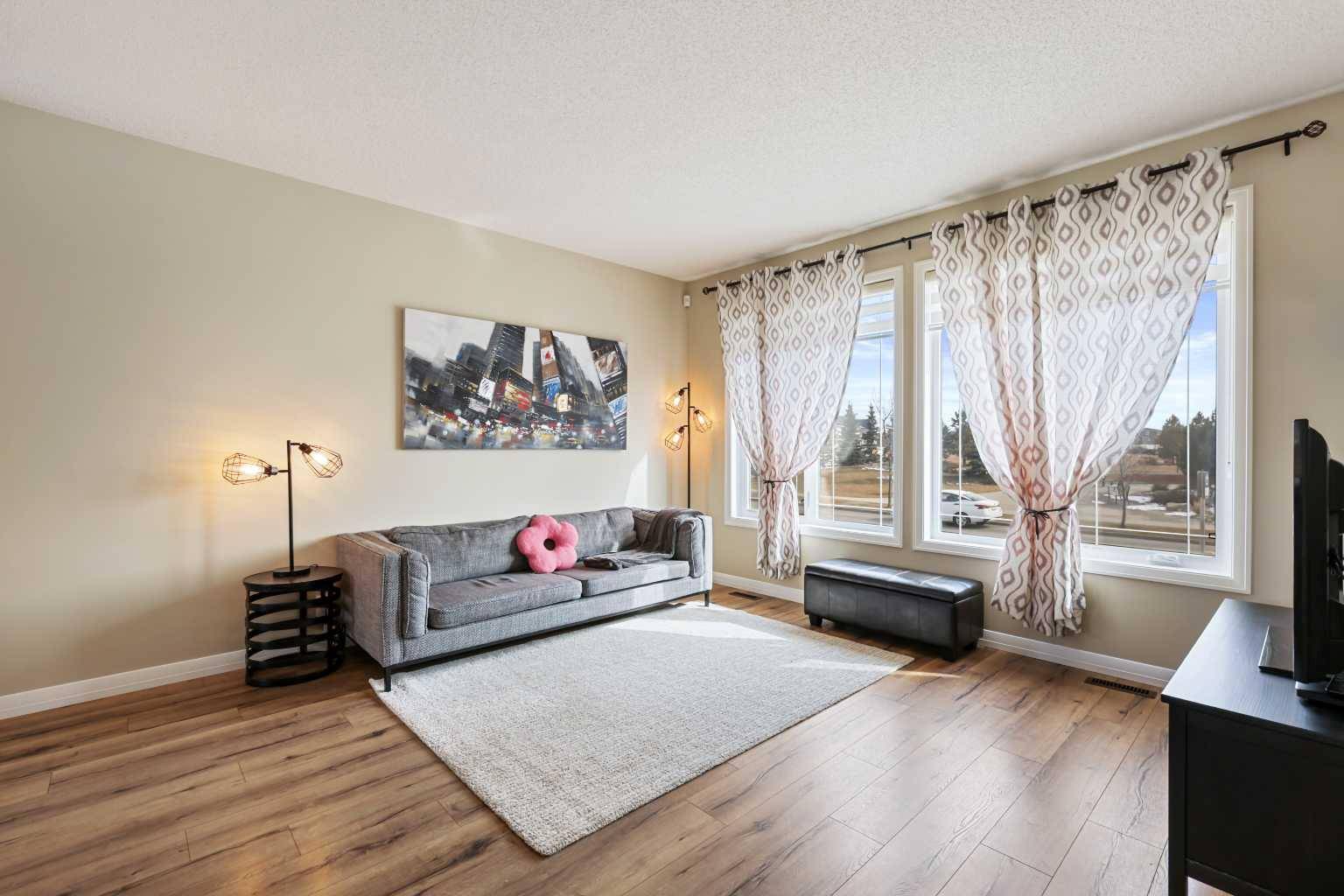Calgary, AB T3N 0T7,195 Redstone GRV NE